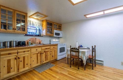 Orchard City Apartment | 358) Grand Mesa Staycation