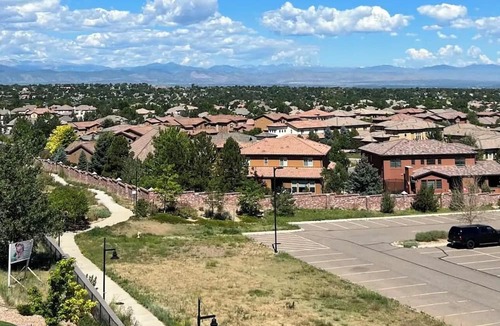 Lincoln Square Lofts Apartment | Luxury One Bedroom Rental in Lone Tree