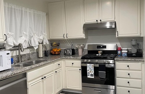 Palmdale House | Newly Remodeled Home!