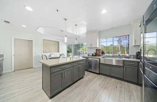 Monterey Park House | Pool/BBQ Grill/Hot Tub/Karaoke/Billards & Jacuzzi