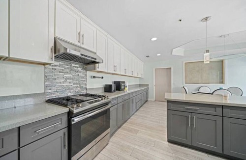 Monterey Park House | Pool/BBQ Grill/Hot Tub/Karaoke/Billards & Jacuzzi