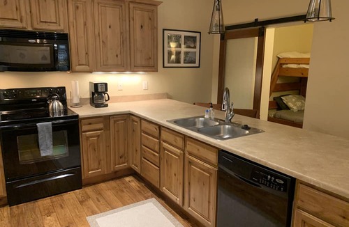 Steamboat Springs Condo | 2 Bedroom Downtown Steamboat Condo with FREE Parking