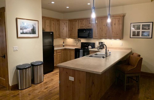 Steamboat Springs Condo | 2 Bedroom Downtown Steamboat Condo with FREE Parking