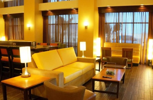 Kingman House | Scenic Road Trip Stop: Comfy Suite with Free Breakfast, Pool | 2 Units