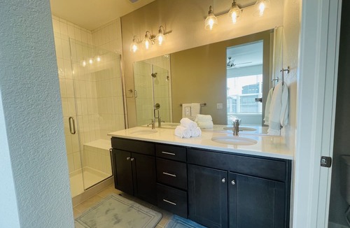 Northfield House | Brand New Luxury Rooftop In Stapleton/Centralpark