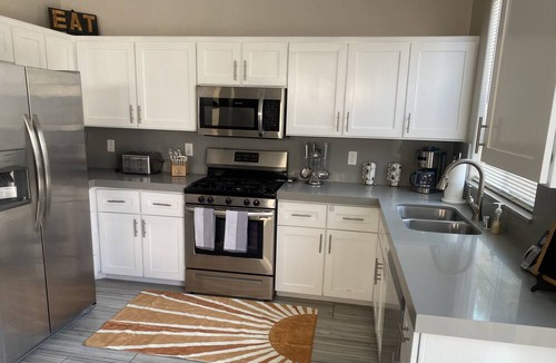 Summerlin House | The Sonoma House- 3bedroom x 2bath