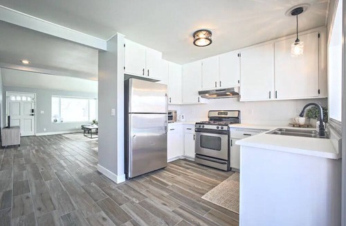 Spring Valley House | Lovely Home w/Pool & Sunroom, 15 Min to the Strip!