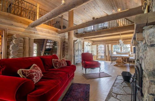 Columbine Lake Cabin | Exquisite Mountain Lake Retreat